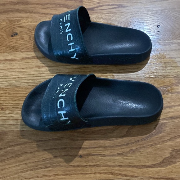Givenchy Slides - Picture 2 of 6